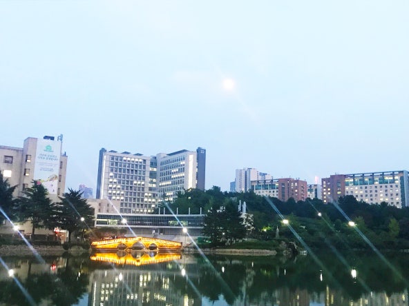 건대대학교 풍경 : jingjing - 네이버 OGQ마켓