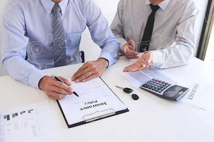 Real estate broker agent presenting and consult to - NAVER OGQ 마켓