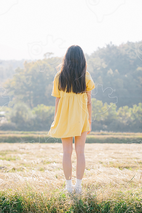 가을 소녀 : portraitpage - 네이버 OGQ마켓