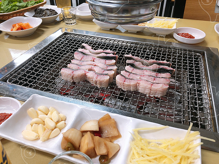 장어, 장어구이, 숯불장어 : 탕후루씨 - 네이버 OGQ마켓