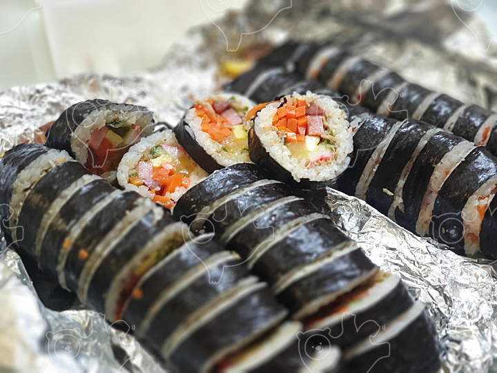 김밥 : 생각디자이너 - 네이버 OGQ마켓 소셜 크리에이터 플랫폼 - 네이버 OGQ마켓 2.0